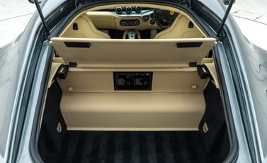 Ferrari F12 Berlinetta 37