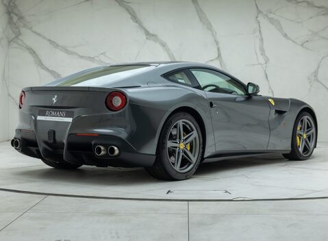 Ferrari F12 Berlinetta 7