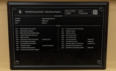 Ferrari F12 Berlinetta 38