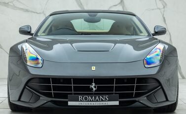 Ferrari F12 Berlinetta 8