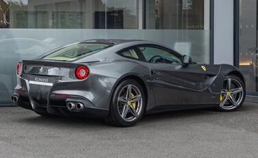 Ferrari F12 Berlinetta 4