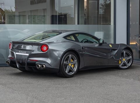 Ferrari F12 Berlinetta 4