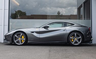 Ferrari F12 Berlinetta 3