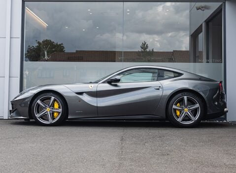 Ferrari F12 Berlinetta 3