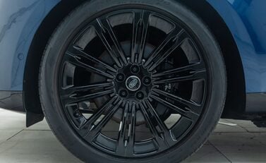 Land Rover Range Rover D350 AUTOBIOGRAPHY 33