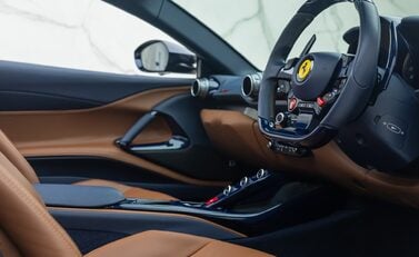 Ferrari 812 GTS 16