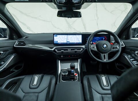 BMW M3 COMPETITION M XDRIVE TOURING 23