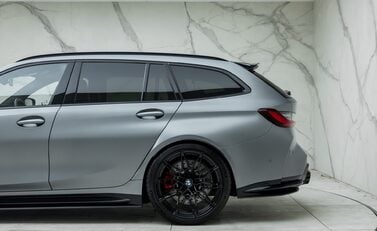BMW M3 COMPETITION M XDRIVE TOURING 48