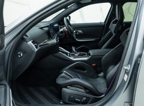 BMW M3 COMPETITION M XDRIVE TOURING 21