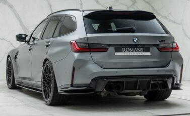 BMW M3 COMPETITION M XDRIVE TOURING 10