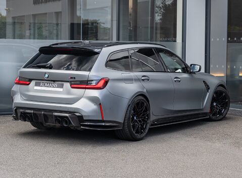 BMW M3 COMPETITION M XDRIVE TOURING 4