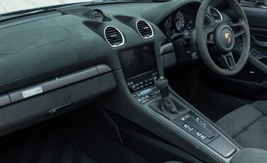 Porsche 718 SPYDER RS 20