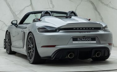 Porsche 718 SPYDER RS 13