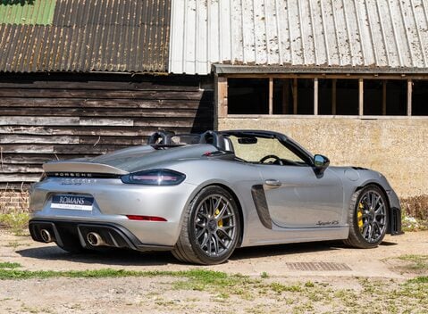 Porsche 718 SPYDER RS 4