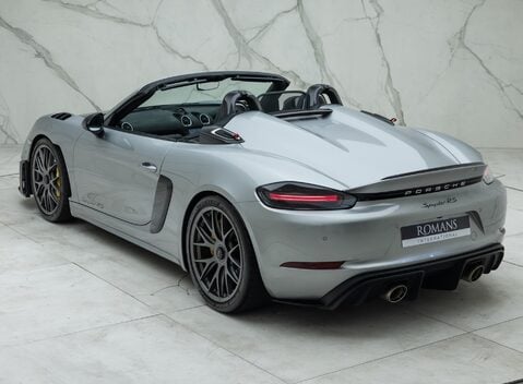 Porsche 718 SPYDER RS 15