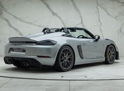 Porsche 718 SPYDER RS 9