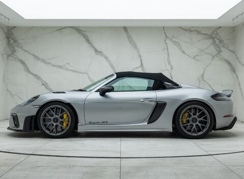 Porsche 718 SPYDER RS 7