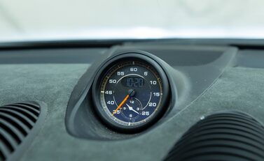 Porsche 718 SPYDER RS 22