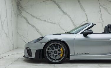 Porsche 718 SPYDER RS 44