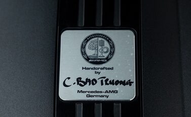 Mercedes-Benz SL Class SL63 AMG PERFORMANCE 41