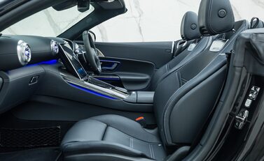 Mercedes-Benz SL Class SL63 AMG PERFORMANCE 21