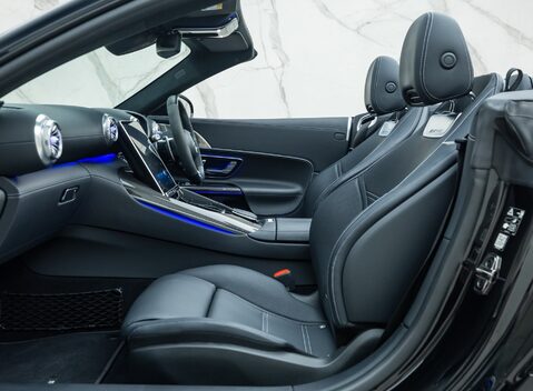 Mercedes-Benz SL Class SL63 AMG PERFORMANCE 21