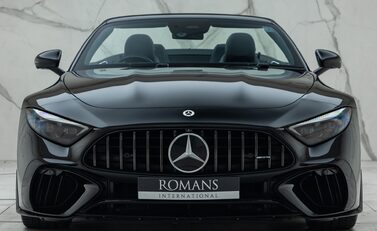 Mercedes-Benz SL Class SL63 AMG PERFORMANCE 10