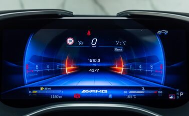 Mercedes-Benz SL Class SL63 AMG PERFORMANCE 23