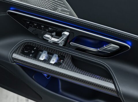 Mercedes-Benz SL Class SL63 AMG PERFORMANCE 29