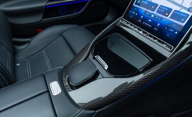 Mercedes-Benz SL Class SL63 AMG PERFORMANCE 26