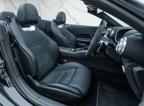 Mercedes-Benz SL Class SL63 AMG PERFORMANCE 17