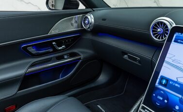 Mercedes-Benz SL Class SL63 AMG PERFORMANCE 25