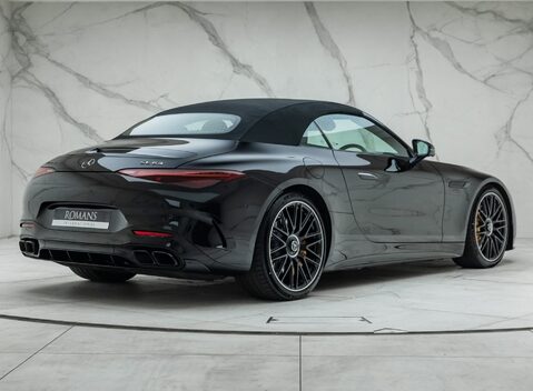 Mercedes-Benz SL Class SL63 AMG PERFORMANCE 8