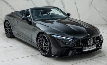 Mercedes-Benz SL Class SL63 AMG PERFORMANCE 14