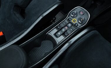 McLaren 600LT Spider 29