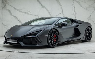Lamborghini Revuelto 