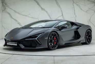 Lamborghini Revuelto 