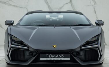 Lamborghini Revuelto 9