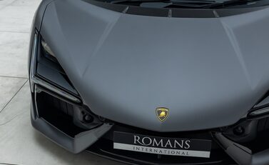 Lamborghini Revuelto 30