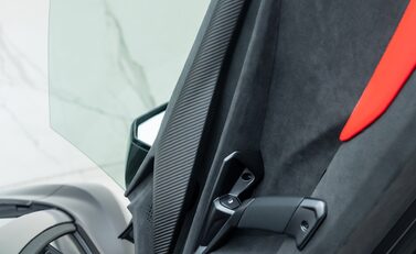 Lamborghini Revuelto 28