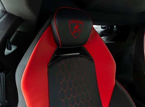 Lamborghini Revuelto 18