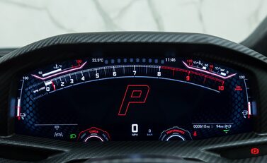 Lamborghini Revuelto 21