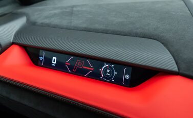 Lamborghini Revuelto 23