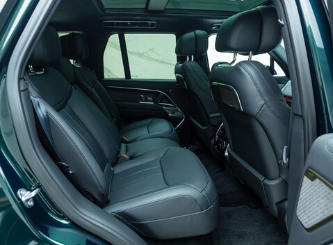 Land Rover Range Rover P530 AUTOBIOGRAPHY 20