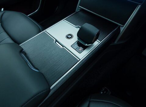 Land Rover Range Rover P530 AUTOBIOGRAPHY 26