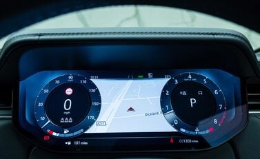 Land Rover Range Rover P530 AUTOBIOGRAPHY 24