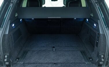 Land Rover Range Rover P530 AUTOBIOGRAPHY 38