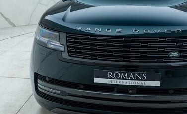 Land Rover Range Rover P530 AUTOBIOGRAPHY 32