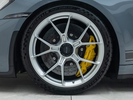 Porsche 911 GT3 (992)