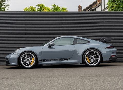 Porsche 911 GT3 (992) 3